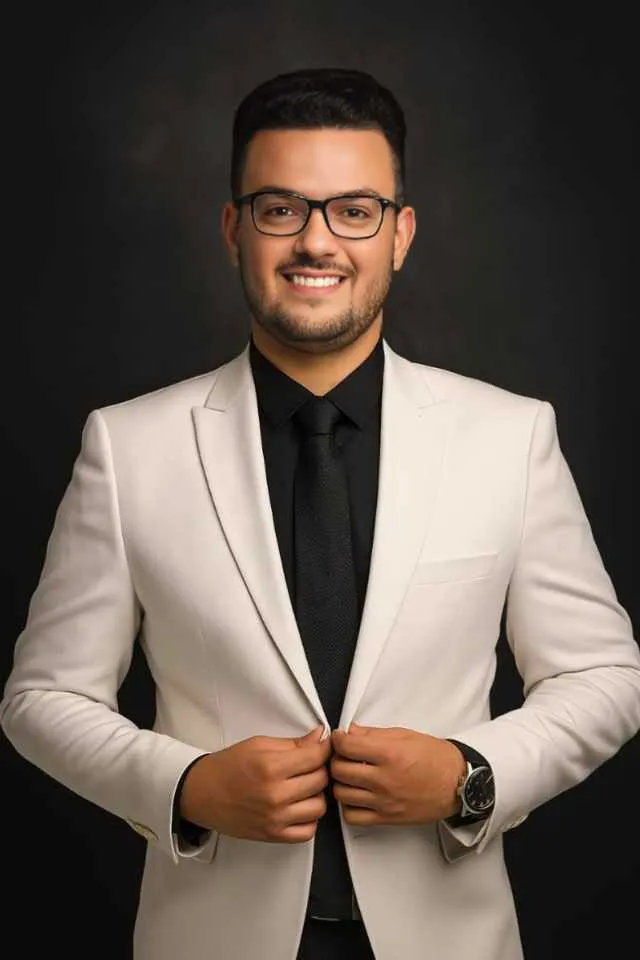 م/ مصطفى أبو بكر